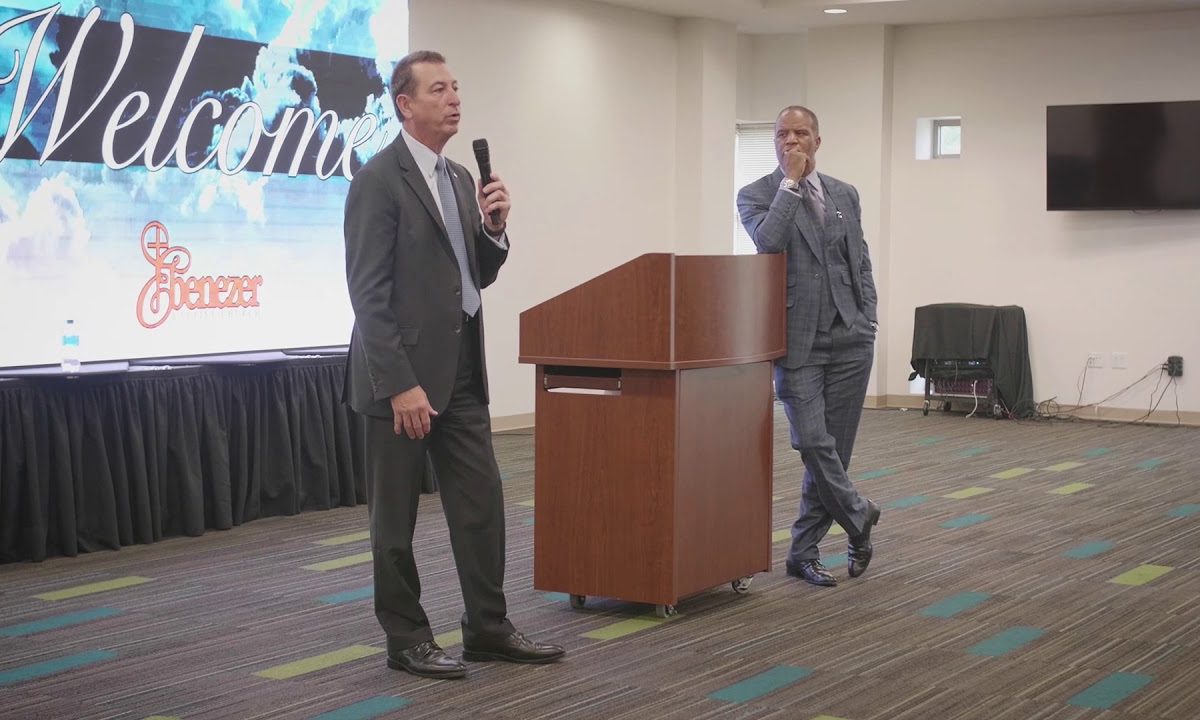 HOPE Hosts Comptroller of the Currency for Community Development Bus Tour – Atlanta