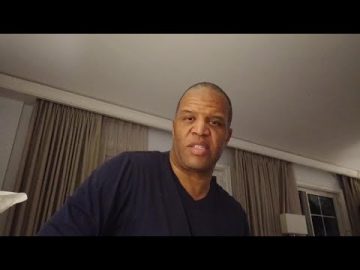 How to Manage Envious & Toxic People in Your Life